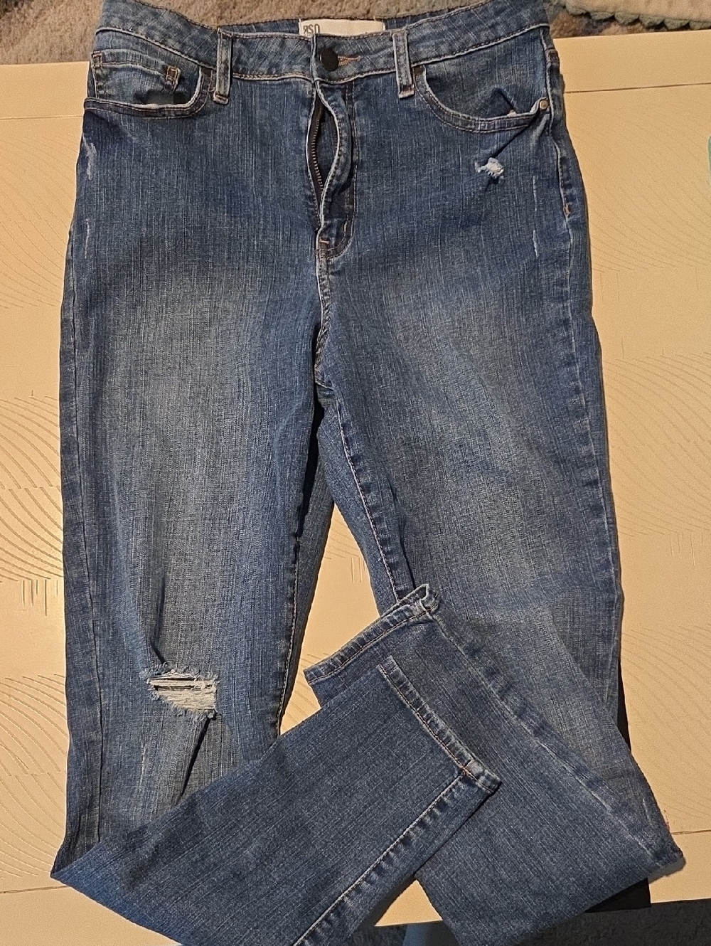 RSQ Women's Super High Rise Jeggings in with Distressed Detail Sz 9/29